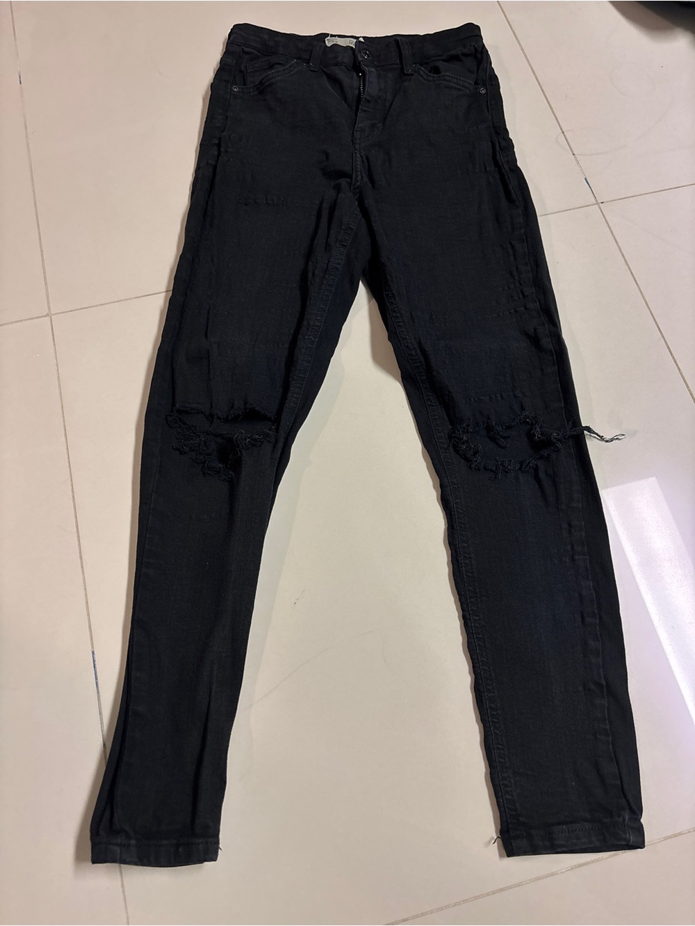 Women’s Skinny Ripped Black Jeans